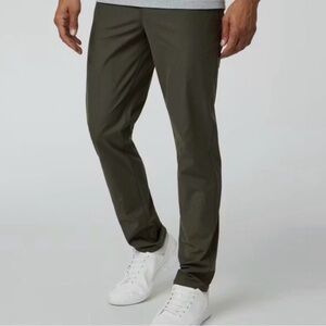 Vuori Men's Meta Pant in Dark Olive Size 32